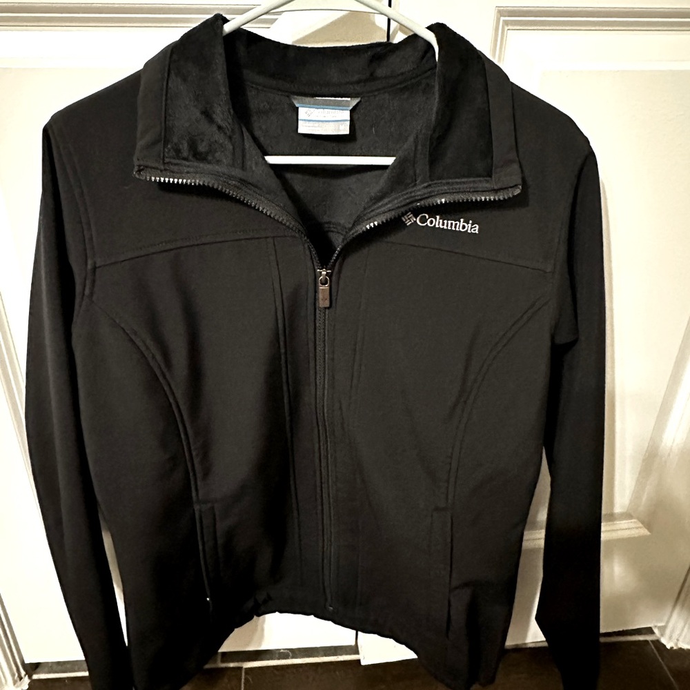 Columbia Women's Full Zip Black Jacket